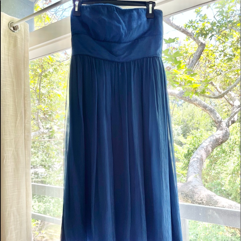 JCrew Strapless Blue Silk Dress Size 4. Good condition. Lined. Built in strap.